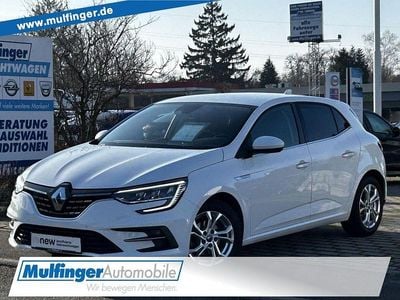 Arktis weiß Gebraucht 2022 Renault Mégane IV Techno Limousine | 19.949 € (Fairer Preis)