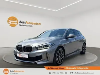 Gebraucht BMW M135 Performance 306 PS (225 kW) 2024 Skyscraper grau Kleinwagen