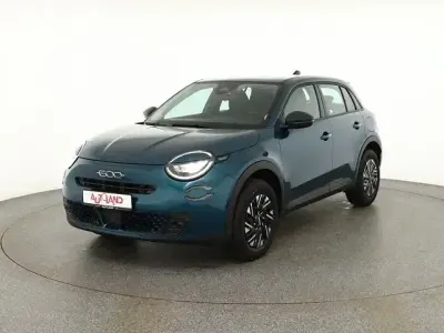 Neu Fiat 600 145 PS (106 kW) 2026 Grün SUV