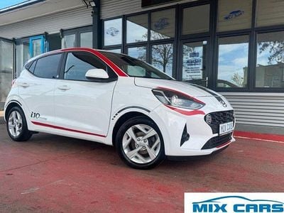 Gebraucht Hyundai i10 Edition 30 67 PS (49 kW) 2021 Weiß Kleinwagen