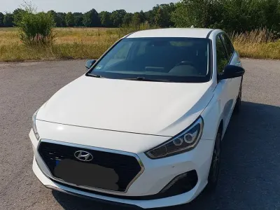 Gebraucht Hyundai i30 YES! 120 PS (88 kW) 2019 Weiß Limousine