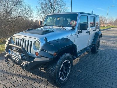 Gebraucht Jeep Wrangler Unlimited Sahara 199 PS (146 kW) 2009 Silber SUV