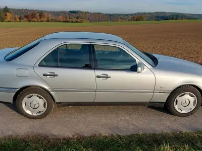 Gebraucht Mercedes C200 136 PS (100 kW) 1997 Limousine