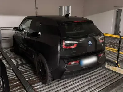 Gebraucht BMW i3 170 PS (125 kW) 2015 Schwarz Kleinwagen