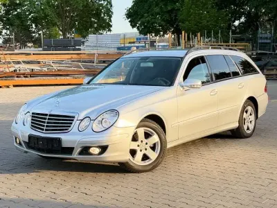 Używany Mercedes E220 170 KM (125 kW) 2006 Srebrny Kombi