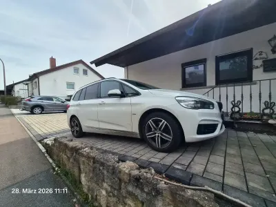 Gebraucht BMW 218 Gran Tourer Sport Line 136 PS (100 kW) 2017 Weiß Van / Kleinbus