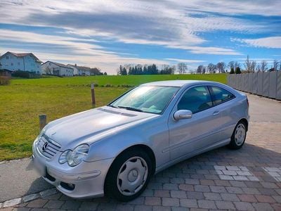 Gebraucht Mercedes C200 163 PS (119 kW) 2008 Silber Coupé