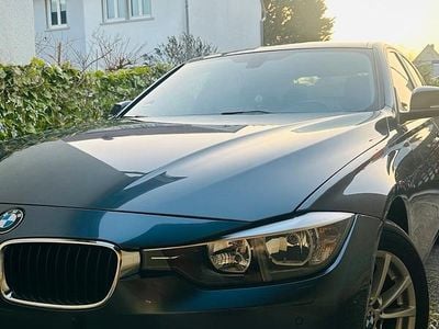 Gebraucht BMW 320 Efficient Dynamics 184 PS (135 kW) 2014 Grau Limousine