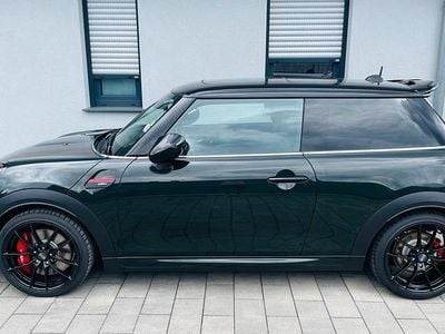 Gebraucht Mini John Cooper Works 231 PS (169 kW) 2023 Grün Kleinwagen