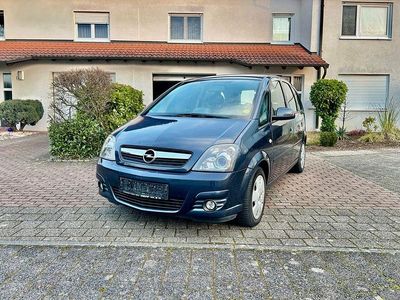 Grau Gebraucht 2009 Opel Meriva Innovation Van / Kleinbus | 2.998 € (Fairer Preis)