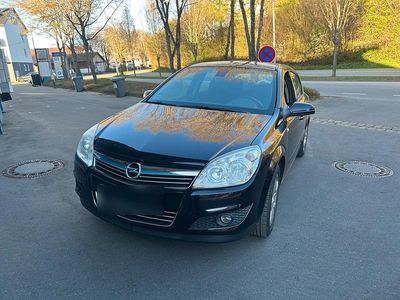 Usata Opel Astra 116 CV (85 kW) 2007 Nero Berlina