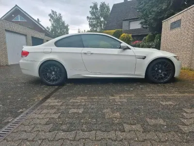 Gebraucht BMW M3 420 PS (308 kW) 2009 Weiß Coupé