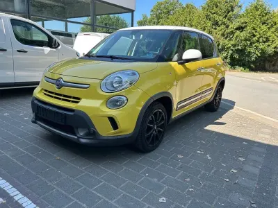 Gebraucht Fiat 500L Trekking 84 PS (61 kW) 2015 Gelb Van / Kleinbus