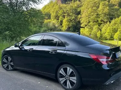 Gebraucht Mercedes CLA200 Edition 156 PS (114 kW) 2018 Schwarz Limousine