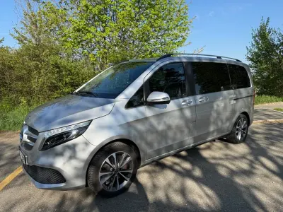 Gebraucht Mercedes V250 Avantgarde 190 PS (139 kW) 2019 Silber Van / Kleinbus