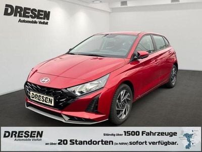 Gebraucht Hyundai i20 Trend 101 PS (74 kW) 2025 Rot Limousine