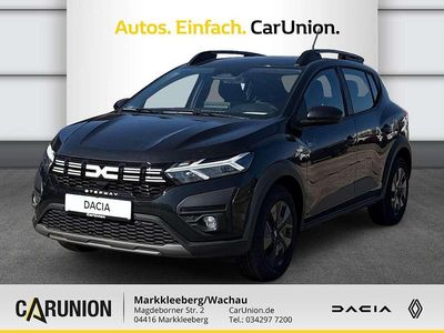 Perlmuttschwarz metallic Neu 2025 Dacia Sandero Expression Kleinwagen | 19.995 €