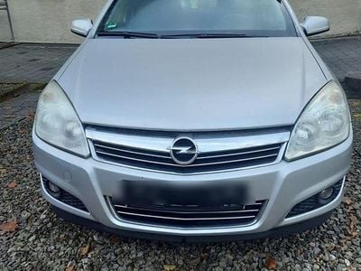 Silber Gebraucht 2007 Opel Astra Catch Me Kombi | 1.990 € (Fairer Preis)