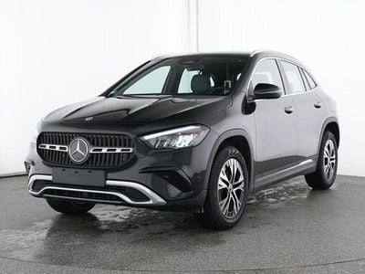 Second-hand Mercedes GLA180 Advanced 136 CP (100 kW) 2025 Negru SUV
