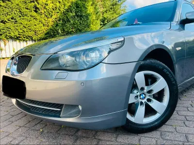 Gebraucht BMW 525 197 PS (144 kW) 2008 Grau Kombi