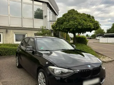 Gebraucht BMW 116 136 PS (100 kW) 2012 Schwarz Kleinwagen