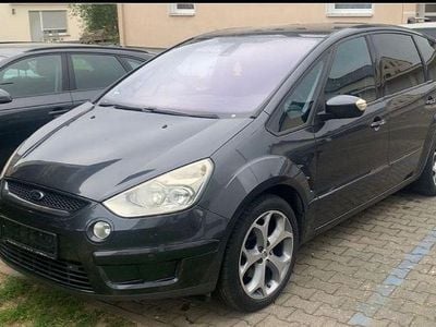 Usata Ford S-MAX Titanium 140 CV (102 kW) 2008 Grigio Monovolume