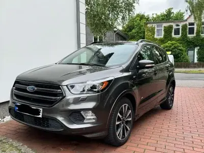 Gebraucht Ford Kuga ST-Line 150 PS (110 kW) 2017 Grau SUV