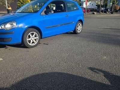 Second-hand VW Polo Comfortline 64 CP (47 kW) 2005 Albastru Hatchback