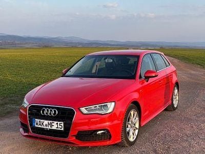 Gebraucht Audi A3 Sport 179 PS (131 kW) 2015 Rot Limousine