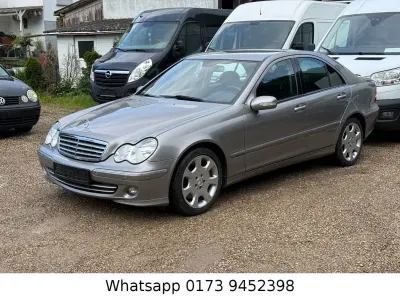 Używany Mercedes C320 224 KM (164 kW) 2006 Szary Sedan/Limuzyna