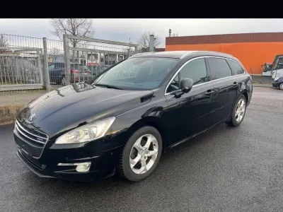 Usata Peugeot 508 Active 150 CV (110 kW) 2014 Nero Station wagon