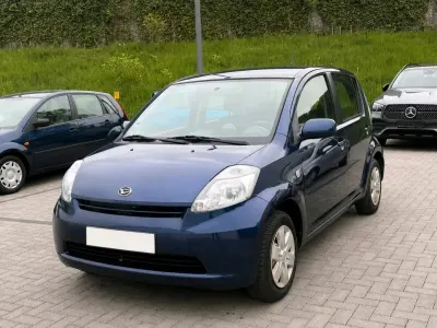 Gebraucht Daihatsu Sirion 87 PS (63 kW) 2005 Blau Kleinwagen