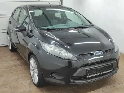 Używany Ford Fiesta 82 KM (60 kW) 2010 Czarny Hatchback