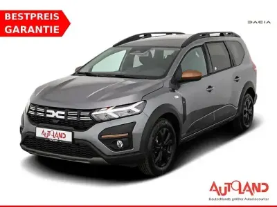 Gebraucht Dacia Jogger 110 PS (80 kW) 2024 Grau Van / Kleinbus
