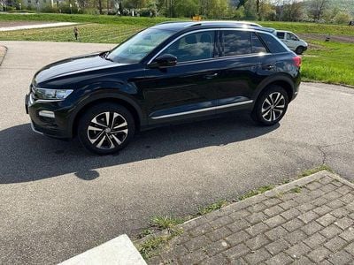 Second-hand VW T-Roc United 150 CP (110 kW) 2020 SUV