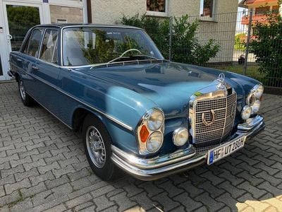 Gebraucht Mercedes 280 SE 160 PS (117 kW) 1972 Blau Limousine