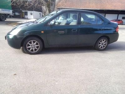 Gebraucht Toyota Prius 53 PS (38 kW) 2001 Grün Limousine