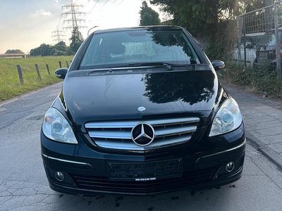 Mercedes B180