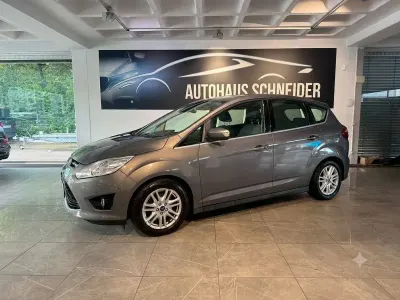 Gebraucht Ford C-MAX Titanium 140 PS (102 kW) 2015 Braun Van / Kleinbus