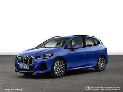Gebraucht BMW 220 Active Tourer M Sport 156 PS (114 kW) 2025 Blau Van / Kleinbus