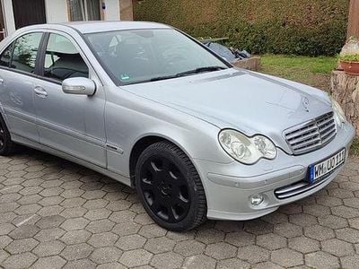 Gebraucht Mercedes C180 Classic 143 PS (105 kW) 2006 Silber Limousine