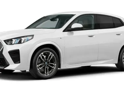 Gebraucht BMW iX2 M Sport 225 kW (306 PS) 2025 Weiß SUV