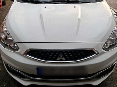 Gebraucht Mitsubishi Space Star 60 PS (44 kW) 2018 Weiß Kleinwagen