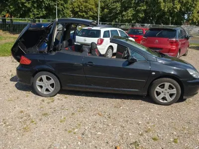 Gebraucht Peugeot 307 CC Tendance 140 PS (102 kW) 2005 Schwarz Cabrio