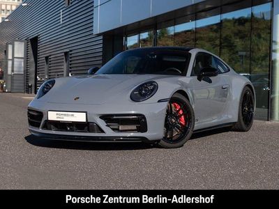 Porsche 911 Carrera 4 GTS