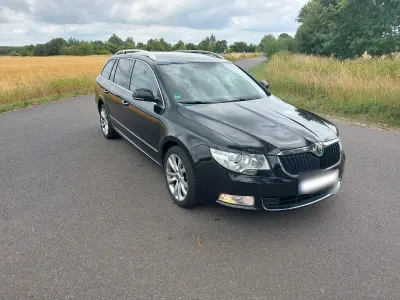 Gebraucht Skoda Superb Comfort 140 PS (102 kW) 2010 Schwarz Kombi