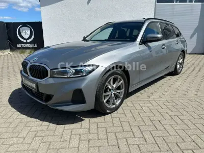 Gebraucht BMW 320 Sport Line 190 PS (139 kW) 2023 Skyscraper grau Kombi