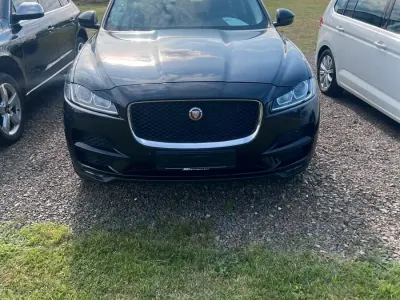 Gebraucht Jaguar F-Pace 240 PS (176 kW) 2018 Schwarz SUV