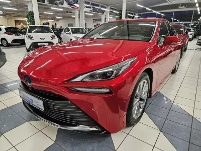Gebraucht Toyota Mirai Executive 182 PS (133 kW) 2021 Rot Limousine