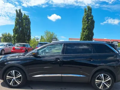 Gebraucht Peugeot 5008 Allure 131 PS (96 kW) 2021 Schwarz SUV